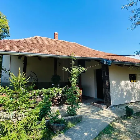 Bukovicki Mir בית כפרי ארנדלובאץ'